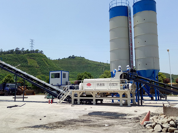 高性能穩(wěn)定土振動(dòng)式攪拌站